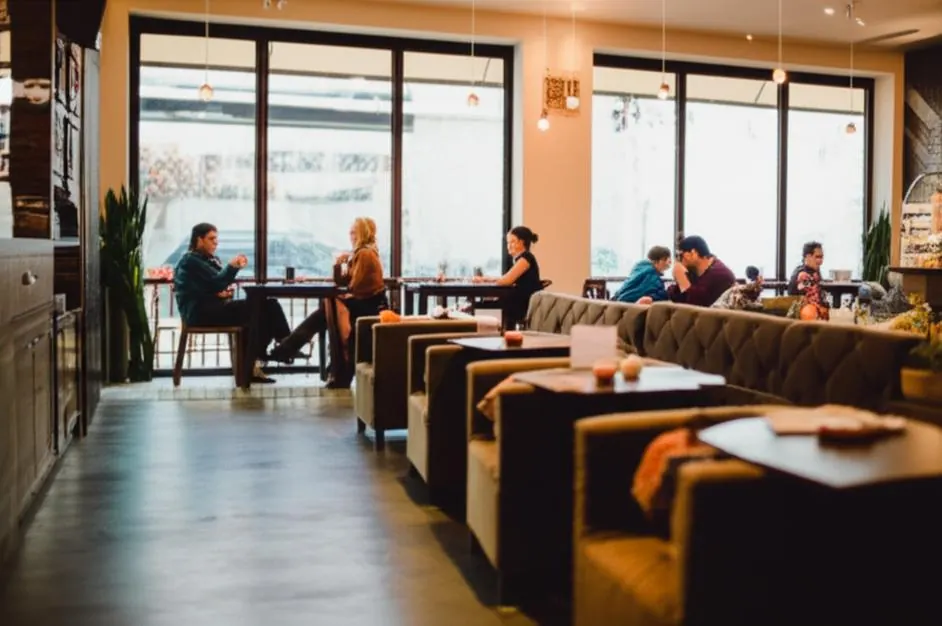 Khám Phá Văn Hóa Ngồi Cafe: Từ Thói Quen đến Nghệ Thuật Thư Giãn
